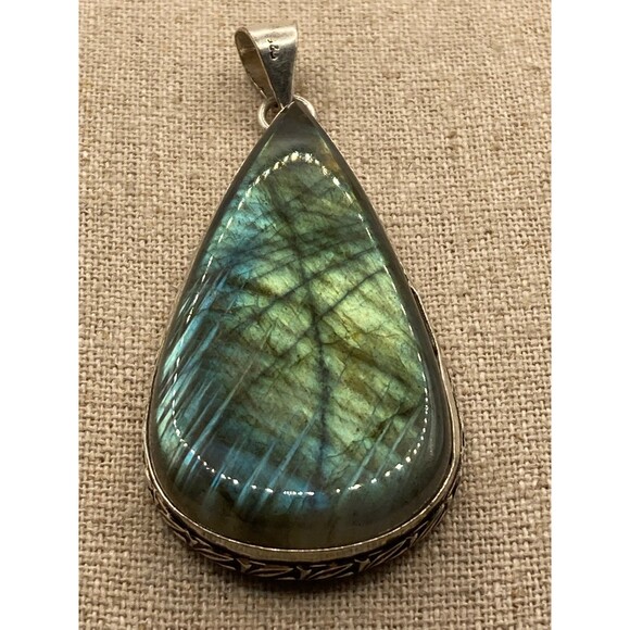 925 sterling silver huge labradorite Pendant - Picture 2 of 7